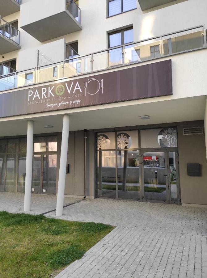 Apartament Parkowy Apartment Rzeszow Ngoại thất bức ảnh